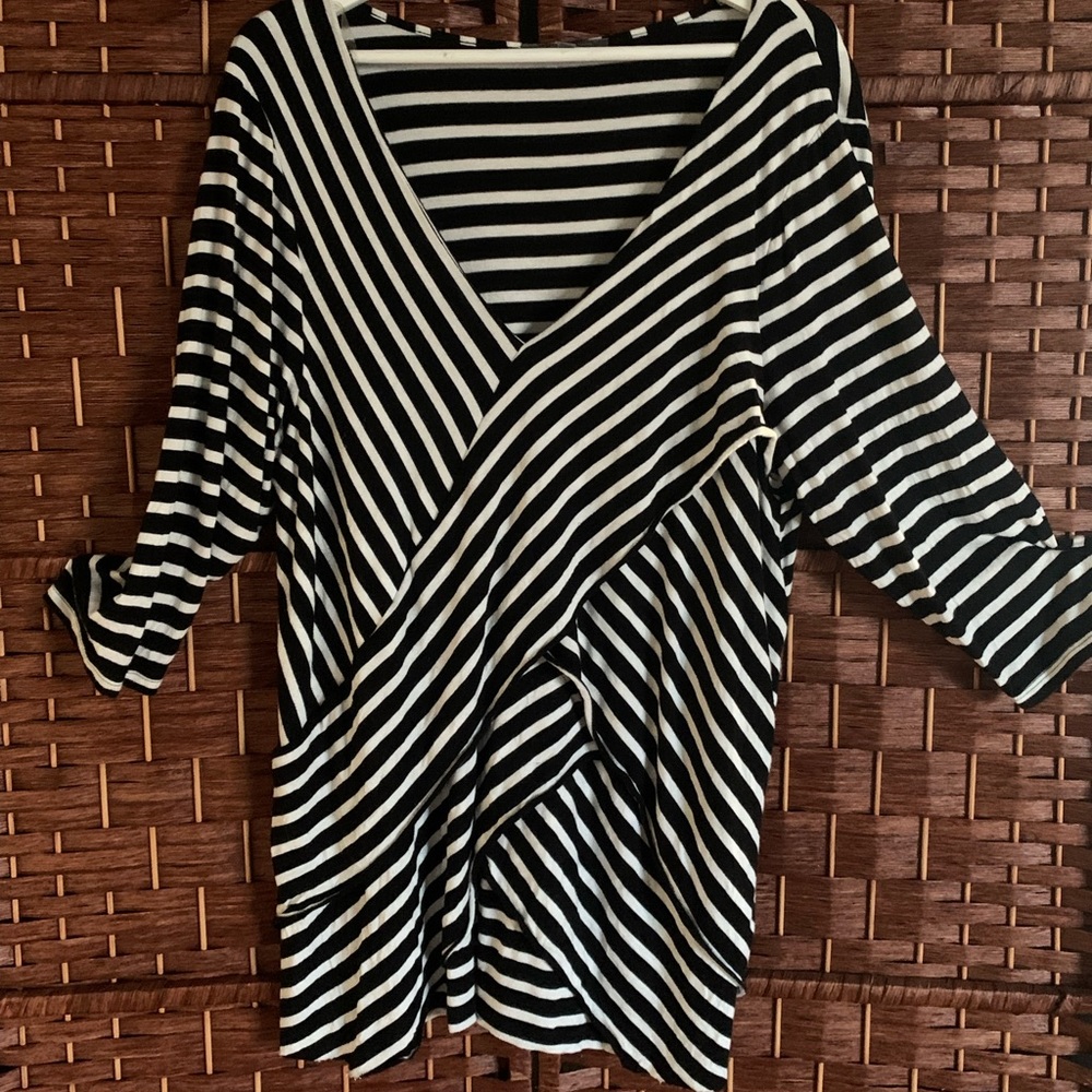 NWOT NY Collection | Black & White Long Sleeved Tiered Striped Shirt | Size 3X